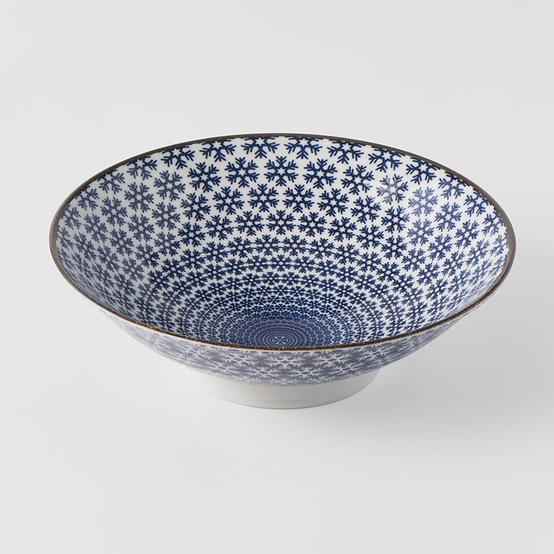 Large Bowl 25 cm, 900 ml / Radiating Snowflake Design