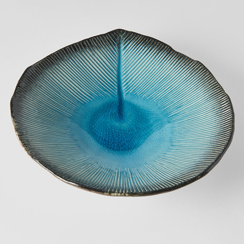 Open Shallow Bowl Leaf Shape 25.5 cm / Sky Blue Glaze