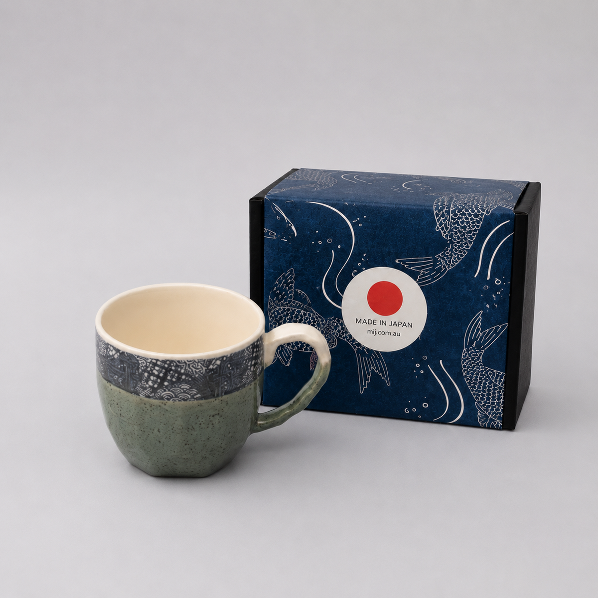 Mug in a Gift Box 260ml Green with Patchwork Band Design