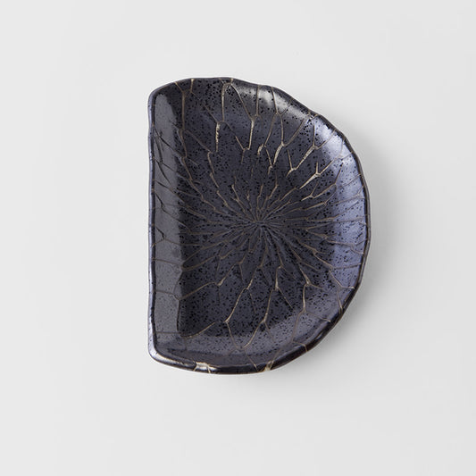 Plate D Shaped 21cm Charcoal Net Design