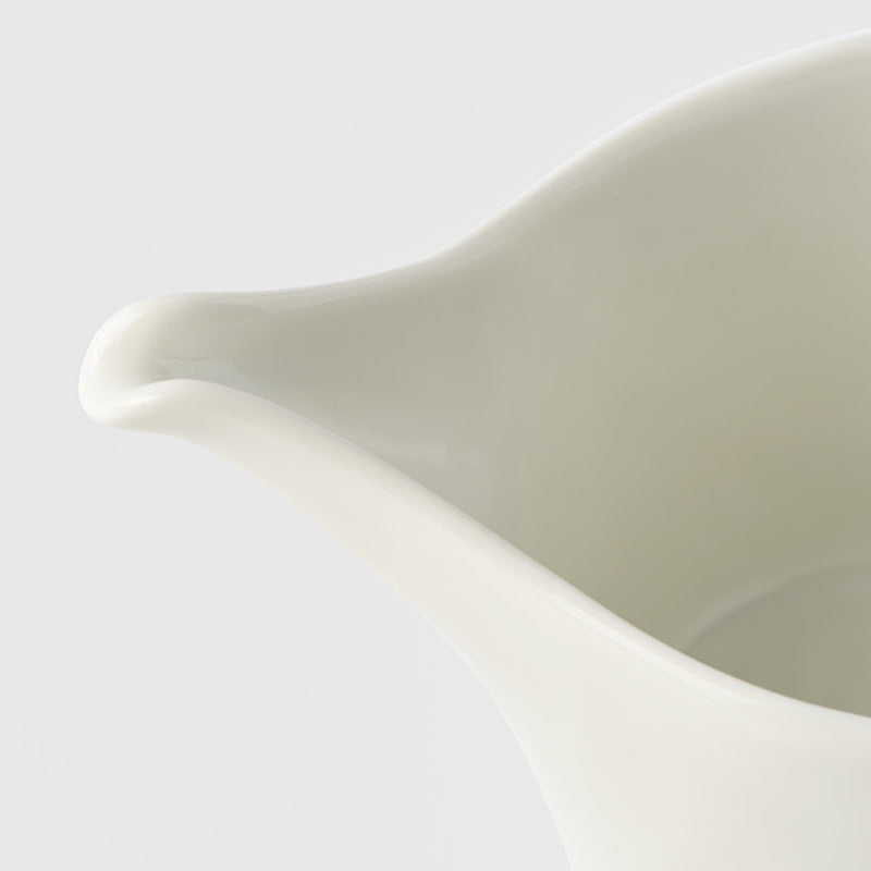 Sake Pourer 9 cm, 200 ml / Ivory White Glaze