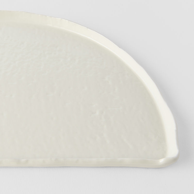 Half Moon Plate 27cm / Ivory White Glaze