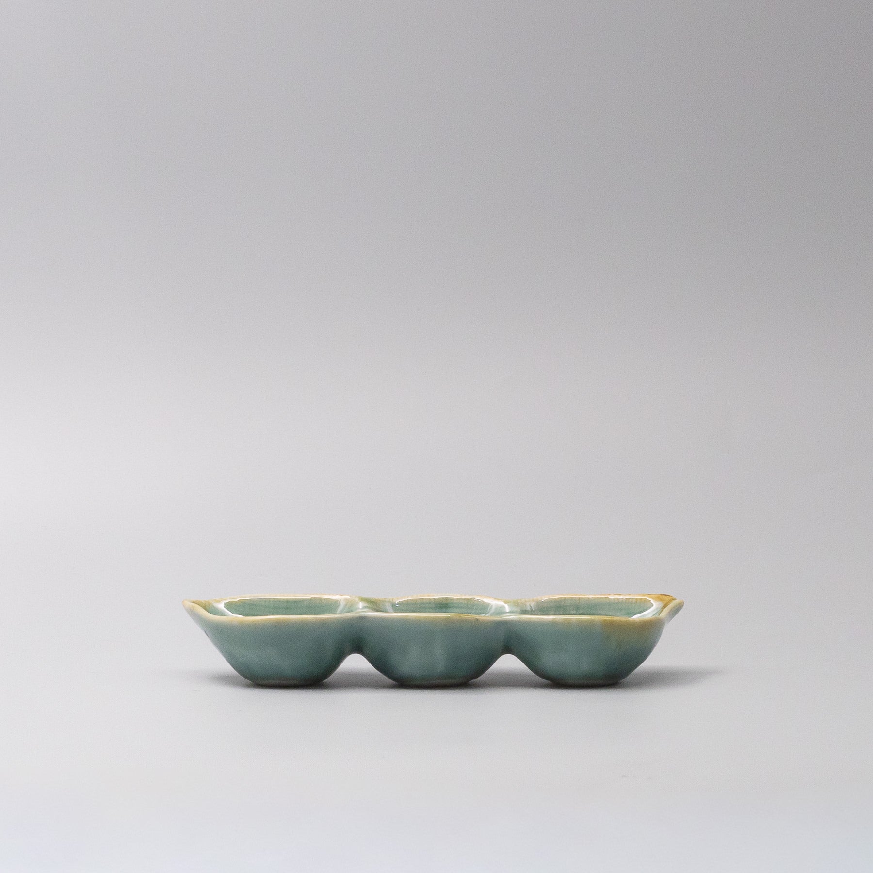 Edamame Triple Pod Dish 20cm Celadon Glaze side profile