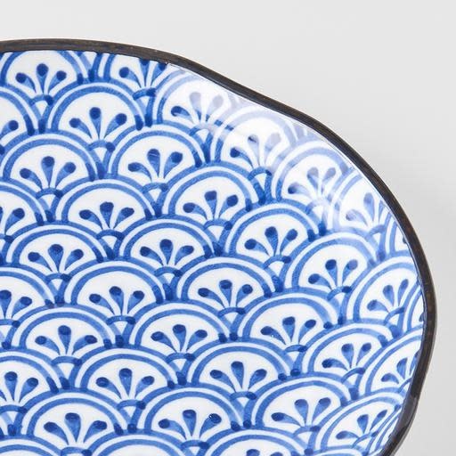 Dinner Plate 23 cm / Petal Crest Pattern