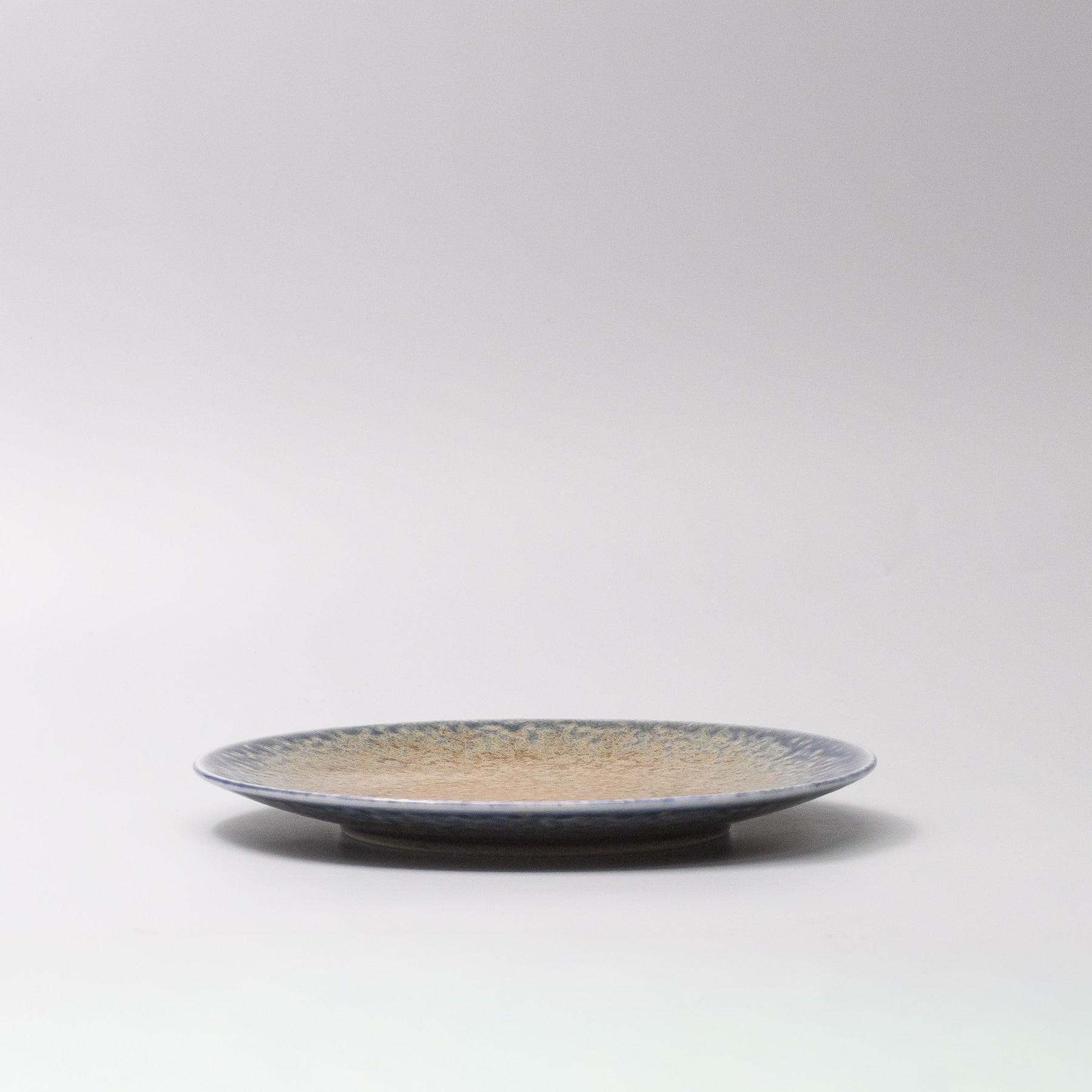 Side view of Earth & Sky Glaze Plate 21cm