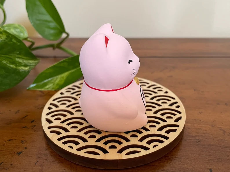 Okimono Pink Maneki Neko