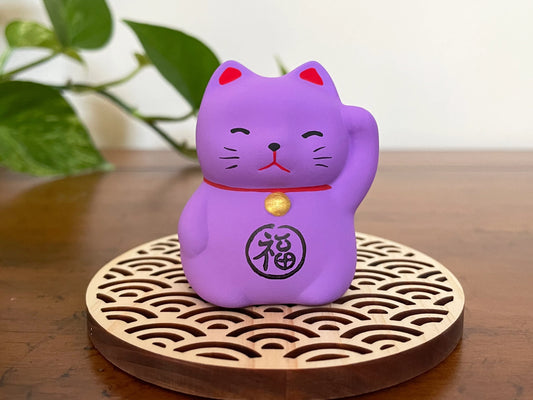 Okimono Lavender Maneki Neko