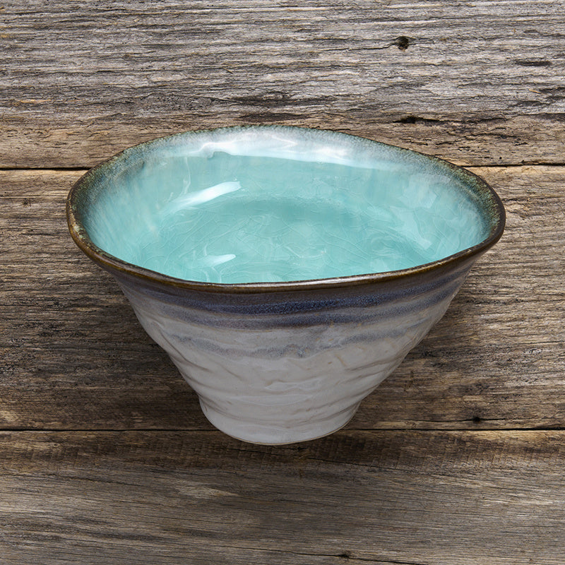 Open Shallow Bowl Leaf Shape 25.5 cm / Sky Blue Glaze